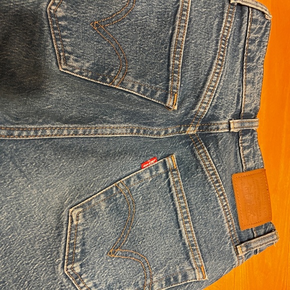 Levi High Rise Ribcage Jeans - Picture 3 of 5